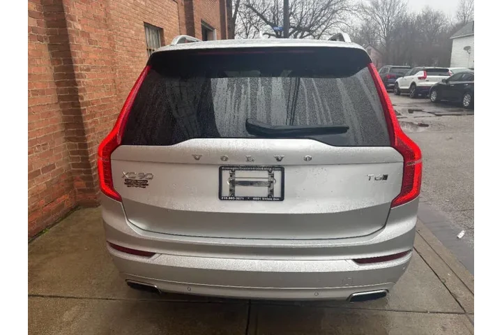 $19000 : 2017 XC90 T6 Momentum image 7