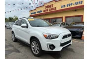 2015 Outlander Sport SE en Detroit
