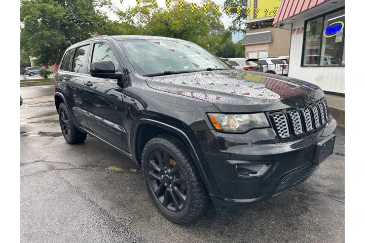 $15995 : 2018 Grand Cherokee Altitude image 7