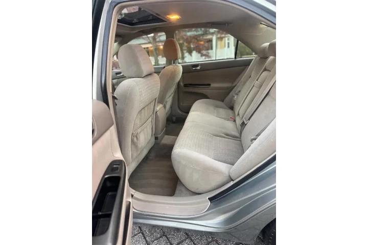 $4800 : 2005 Camry SE image 9