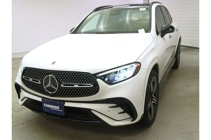 $38998 : Mercedes-Benz GLC 2024 GLC 3 image 3