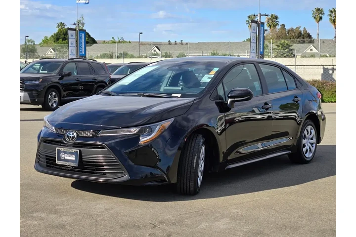 $22980 : Toyota Corolla 2024 LE 4dr S image 3