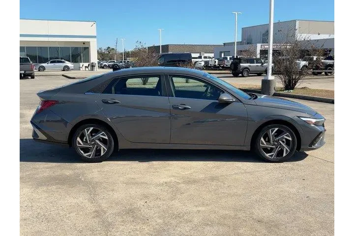 $20999 : Hyundai ELANTRA 2025 SEL Con image 2
