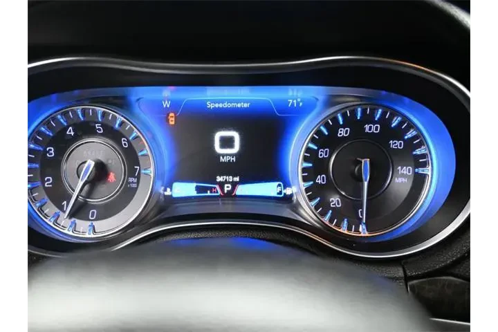 $20869 : Chrysler 300 2020 Limited 4d image 8