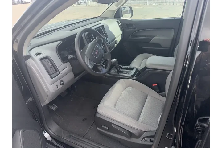 $22498 : GMC Canyon 2019 4x2 Base 4dr image 2