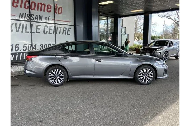 $17143 : Nissan Altima 2025 2.5 SV 4d image 4