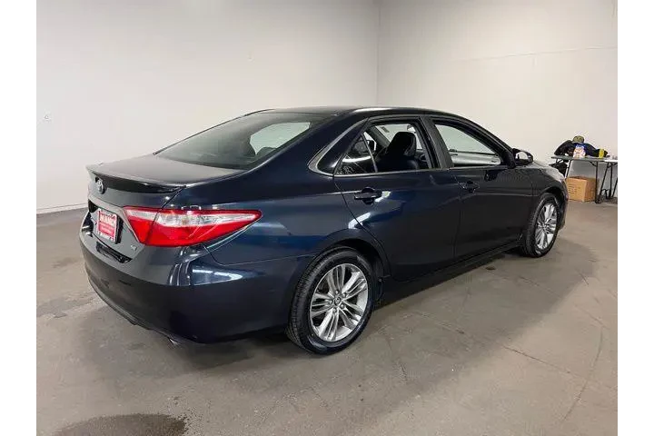 $15466 : Toyota Camry 2016 image 5