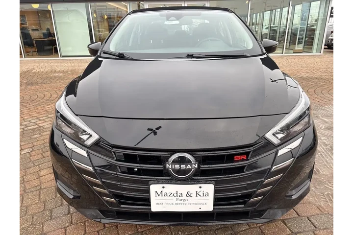 $17798 : 2023 Versa 1.6 SR image 2