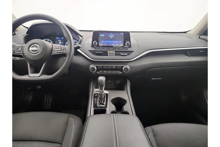 $19998 : Nissan Altima 2023 2.5 S 4dr image 9