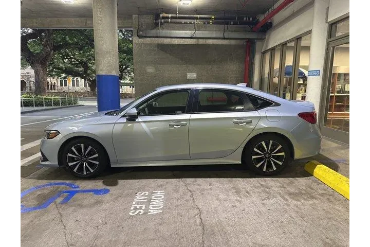 $26995 : Honda Civic 2023 EX 4dr Seda image 8