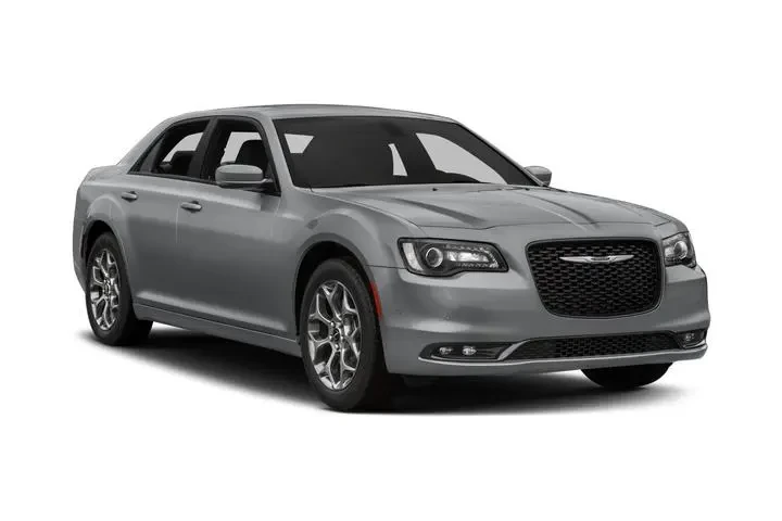 $16950 : Chrysler 300 2018 AWD S 4dr image 6