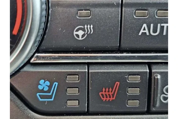 $35974 : Ford Expedition 2021 4x4 Lim image 6