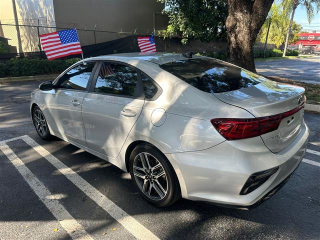 $11700 : Kia forte S image 10