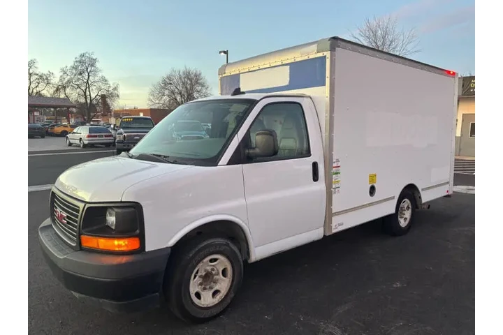 $16995 : 2019 Express 3500 image 4