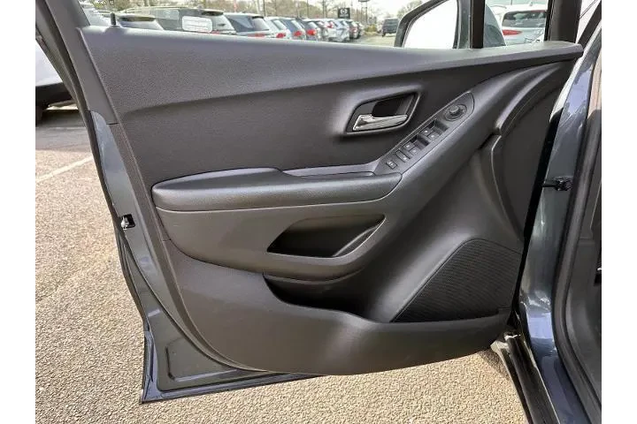 $17888 : Chevrolet Trax 2022 AWD LT 4 image 8