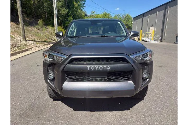 $31790 : Toyota 4Runner 2021 4x4 SR5 image 2