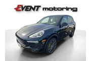 $17999 : 2016 Cayenne thumbnail