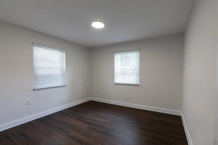 $800 : Encantadora casa unifamiliar ! image 8