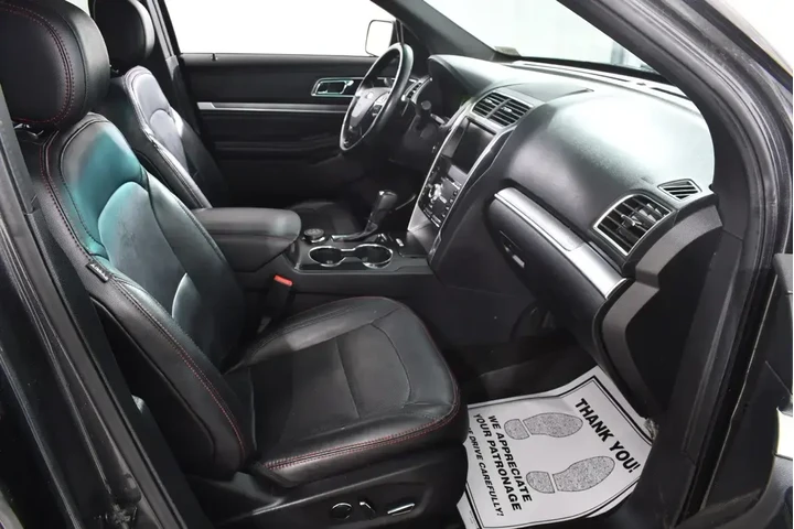 $12955 : Ford Explorer 2016 AWD Sport image 10