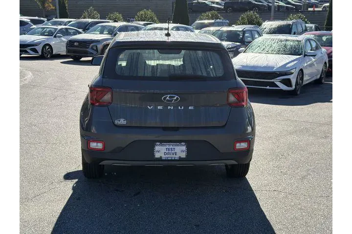 $18967 : Hyundai VENUE 2024 SE 4dr Cr image 6