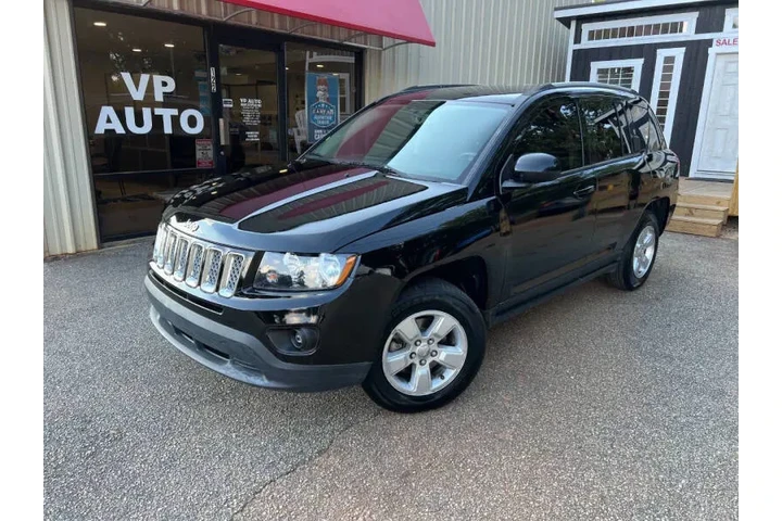 $7999 : 2016 Compass Latitude image 2