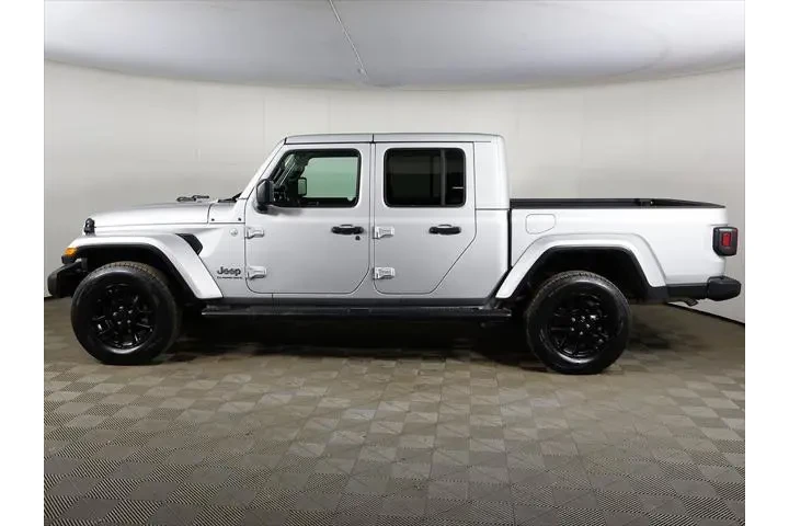 $25999 : Jeep Gladiator 2023 4x4 Over image 10