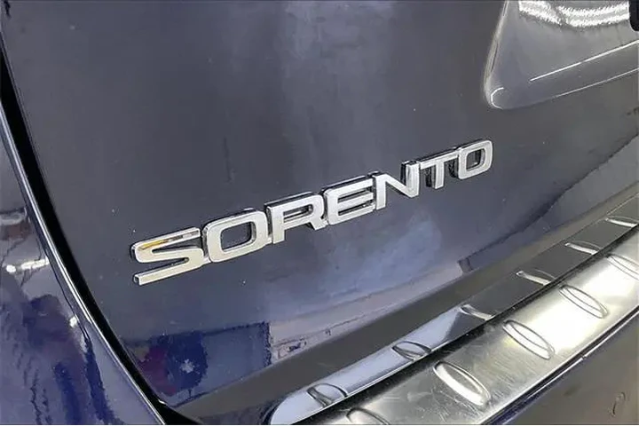 $17990 : Kia Sorento 2020 AWD SX V6 4 image 9