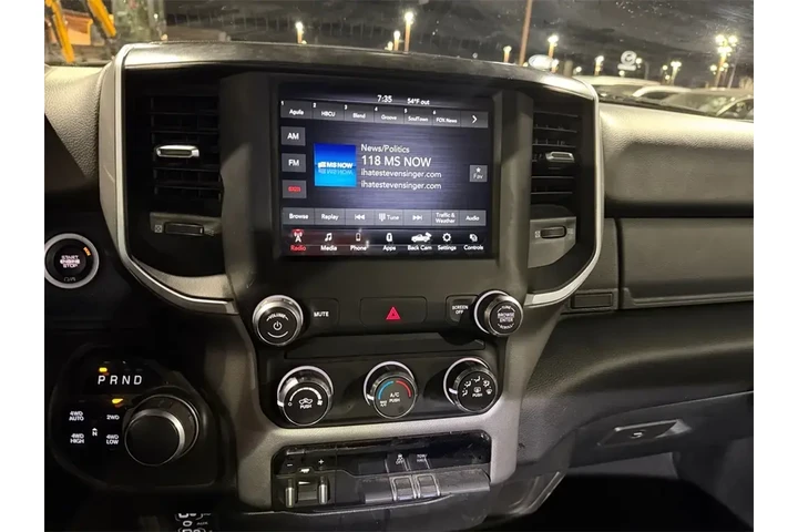 $33000 : Ram 1500 2021 4x4 Big Horn 4 image 8