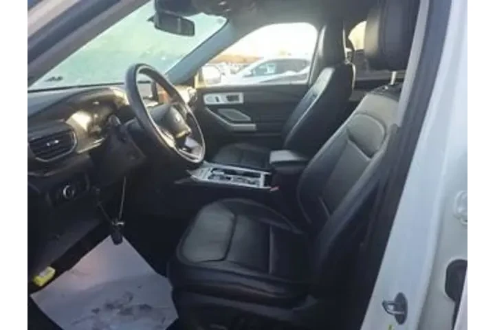 $38955 : Ford Explorer 2023 AWD Limit image 4