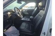 $38955 : Ford Explorer 2023 AWD Limit thumbnail