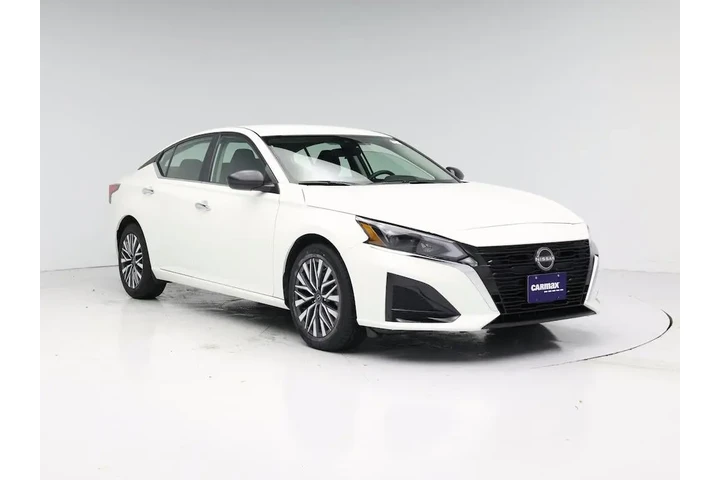 $21998 : Nissan Altima 2025 2.5 SV 4d image 1