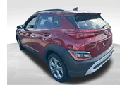 $21176 : Hyundai KONA 2023 AWD SEL 4d thumbnail