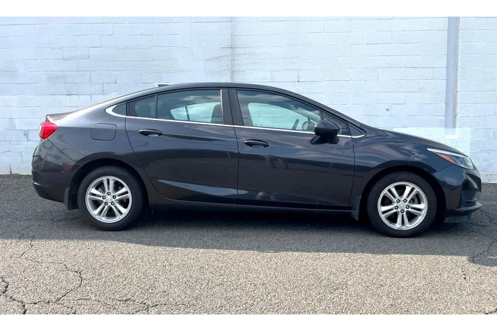 $9988 : 2017 Cruze 4dr Sdn 1.4L LT w/ image 7