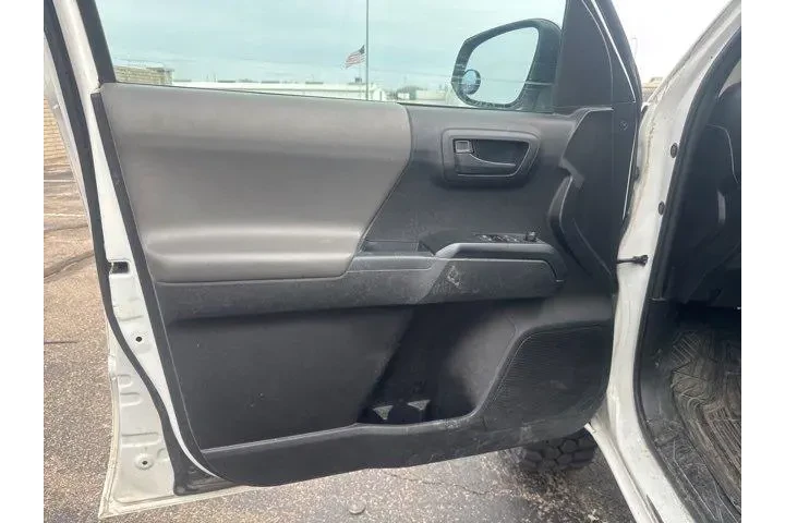 $24982 : Toyota Tacoma 2021 4x2 SR 4d image 9