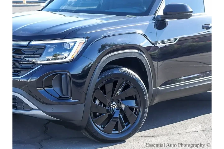 $32868 : Volkswagen Atlas Cross Sport image 3