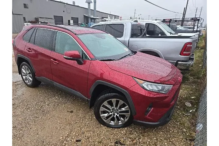 $21917 : Toyota RAV4 2020 AWD XLE Pre image 4
