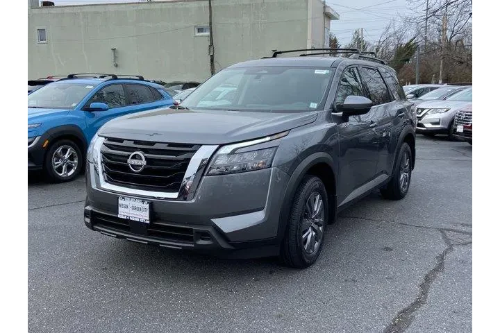 $33050 : Nissan Pathfinder 2025 SV 4d image 7