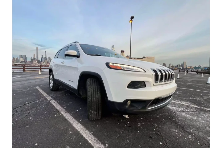 $11495 : 2017 JEEP CHEROKEE LIMITED SP image 3