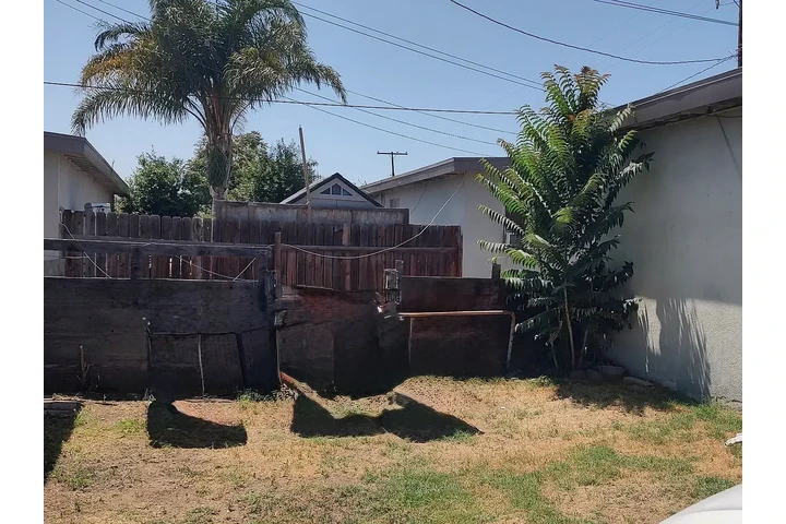 $1200 : Cozy 2-bedroom, 1-bath home wi image 8