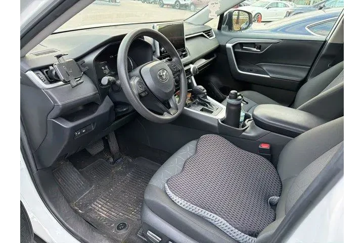 $23969 : Toyota RAV4 2023 XLE 4dr SUV image 6