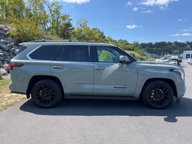 $74998 : PRE-OWNED 2024 TOYOTA SEQUOIA image 9