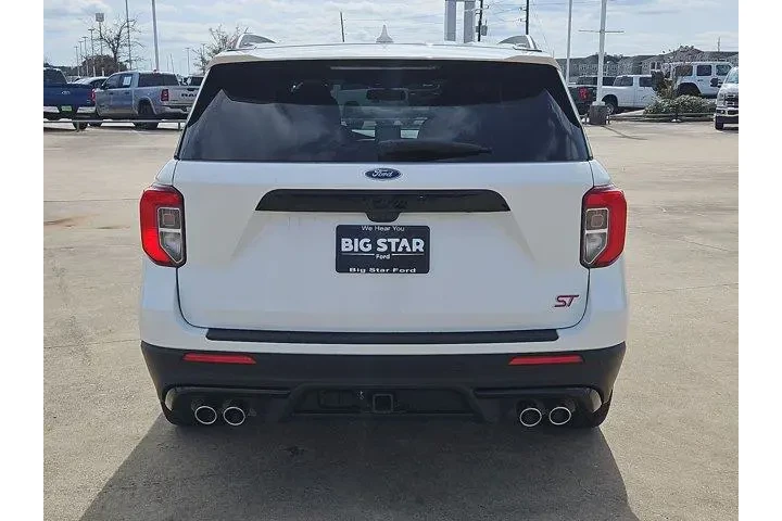 $40000 : Ford Explorer 2023 AWD ST 4d image 4