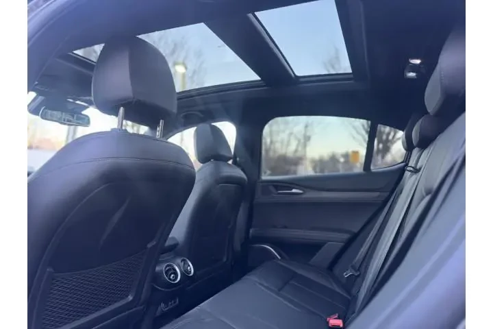 $20787 : Alfa Romeo Stelvio 2022 AWD image 10