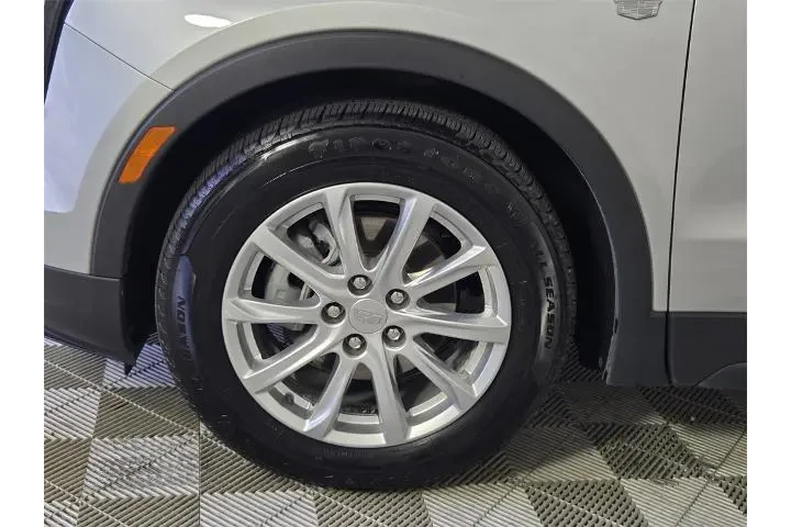 $23998 : Cadillac XT4 2021 Luxury 4dr image 5