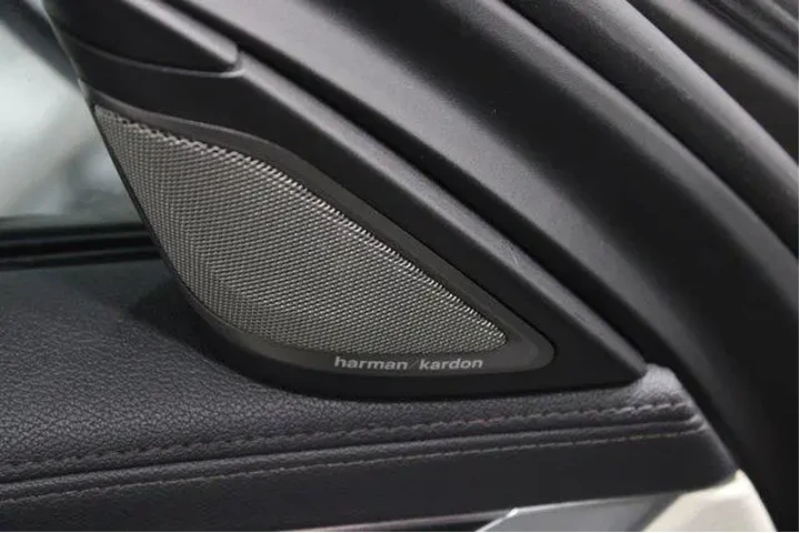 $29948 : BMW 7 Series 2019 740i 4dr S image 5