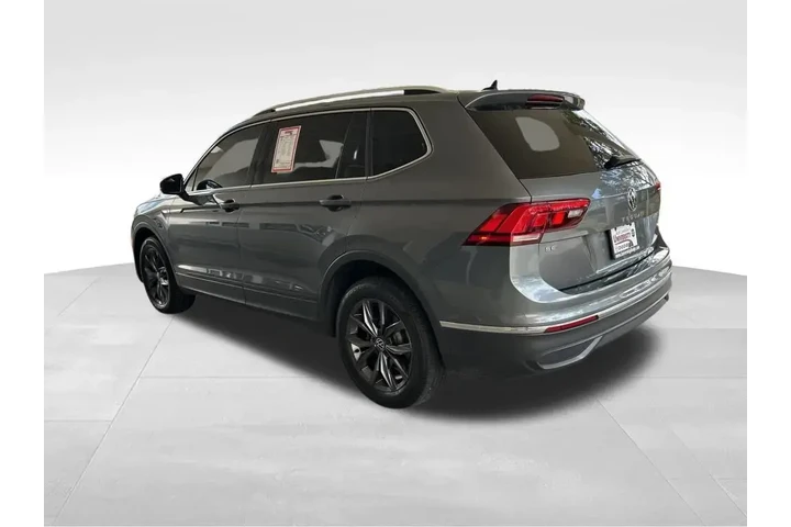 $18895 : Volkswagen Tiguan 2023 SE 4d image 4