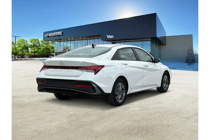 $16999 : Hyundai ELANTRA 2024 SEL 4dr image 7