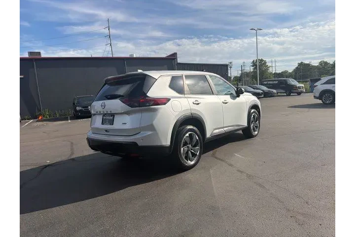 $25980 : Nissan Rogue 2025 AWD SV 4dr image 7