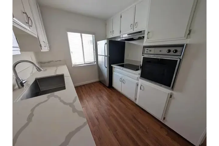 $1100 : Alquiler Apartamento LA image 1