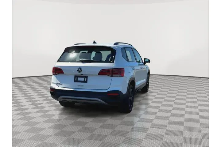 $19500 : Volkswagen Taos 2024 S 4dr S image 8